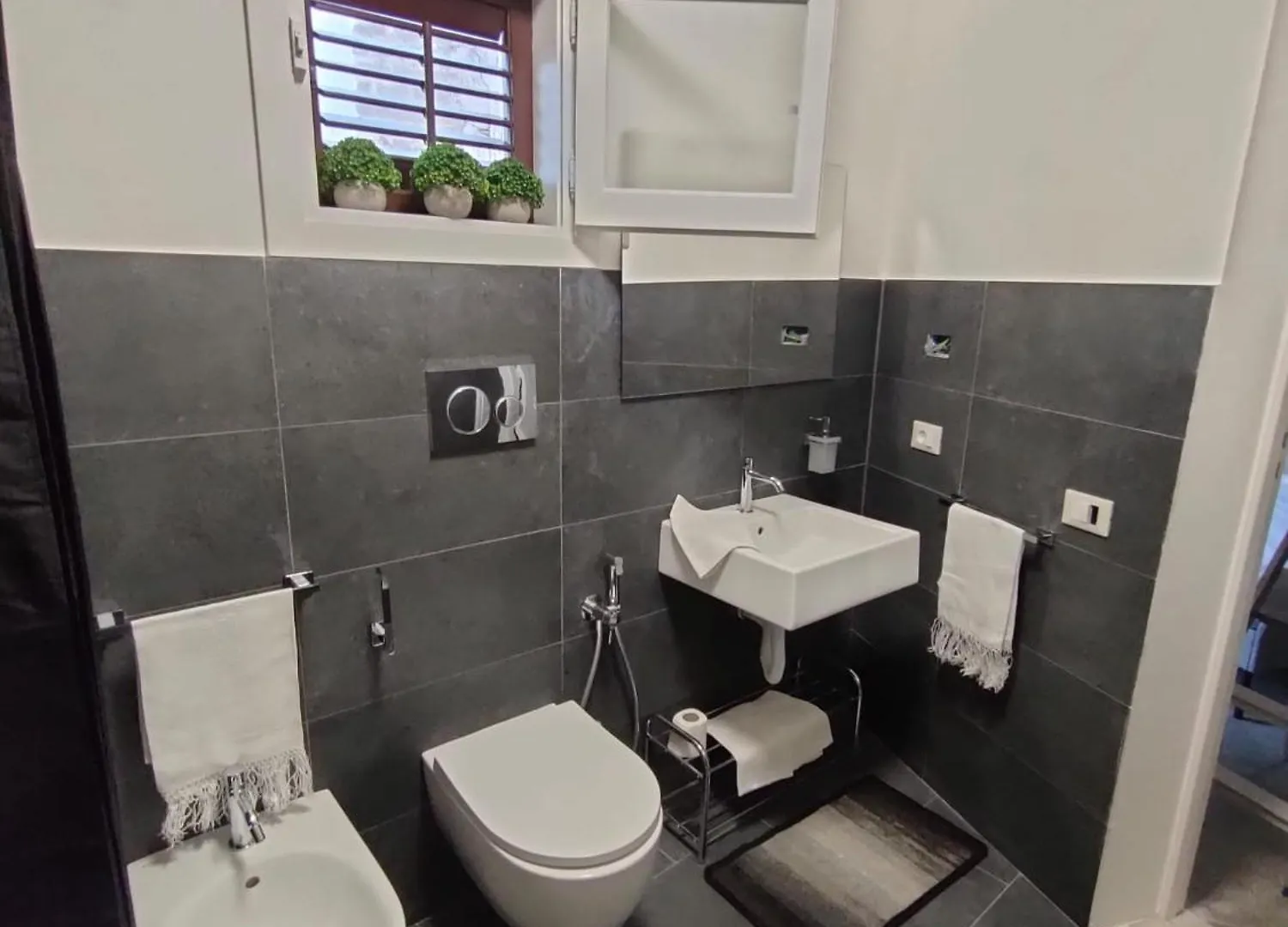 Cave Bianche Apartments Фавиньяна 0*,  Италия