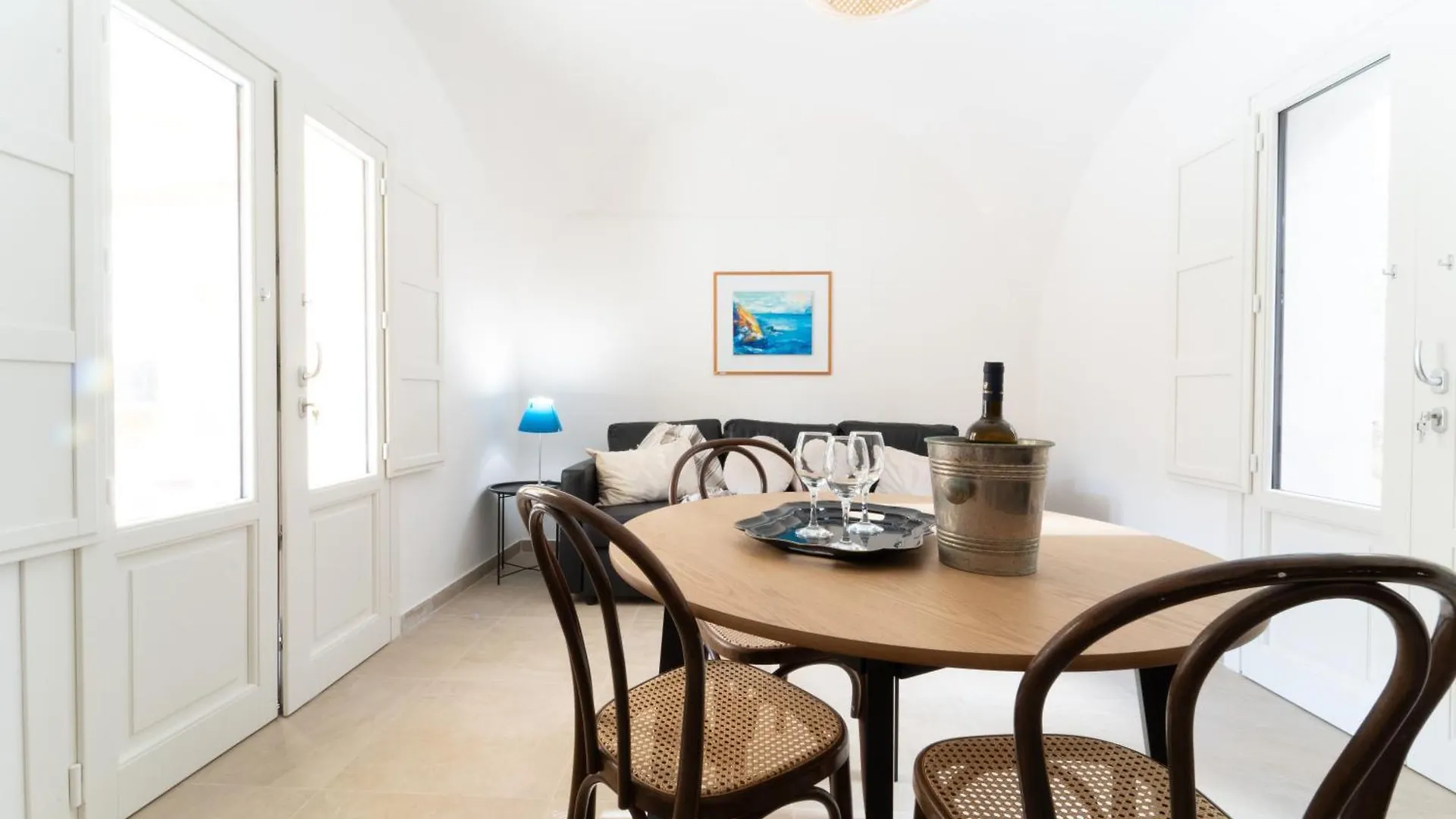 Cave Bianche Apartments Фавиньяна 0*,