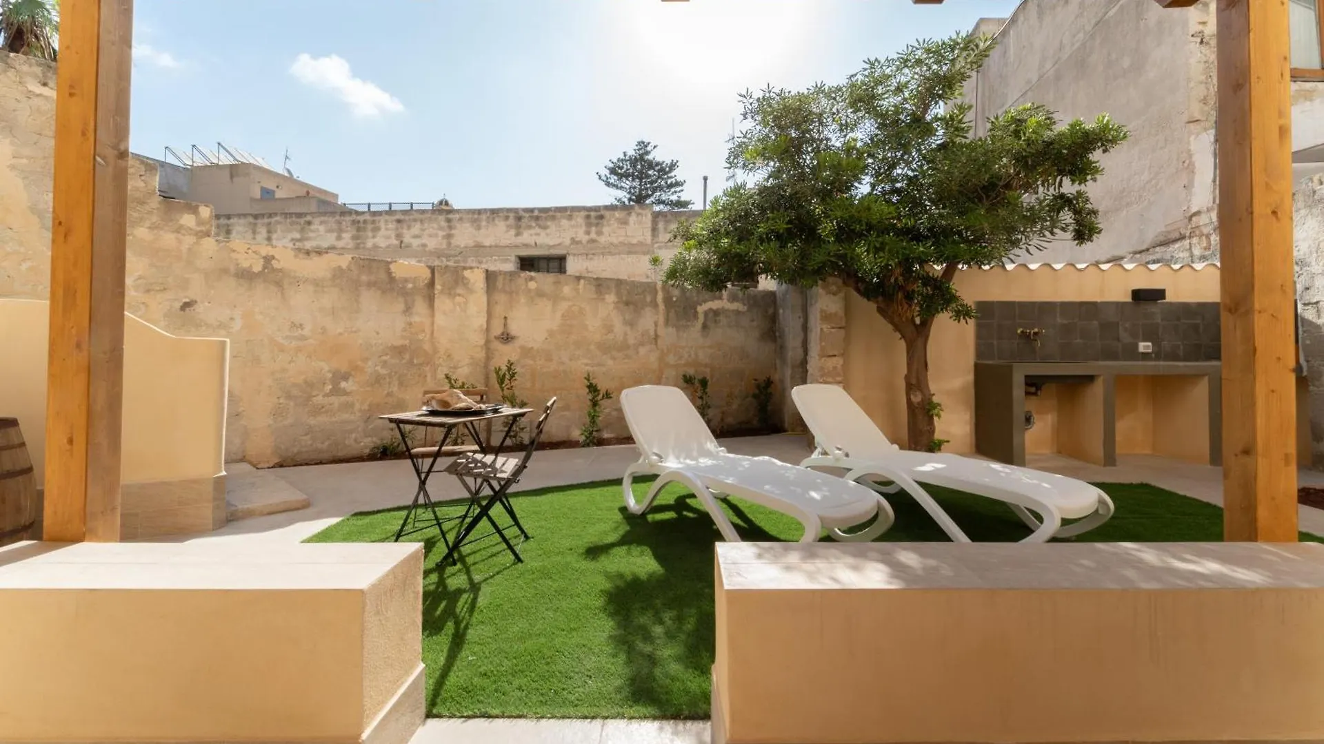 Cave Bianche Apartments Favignana