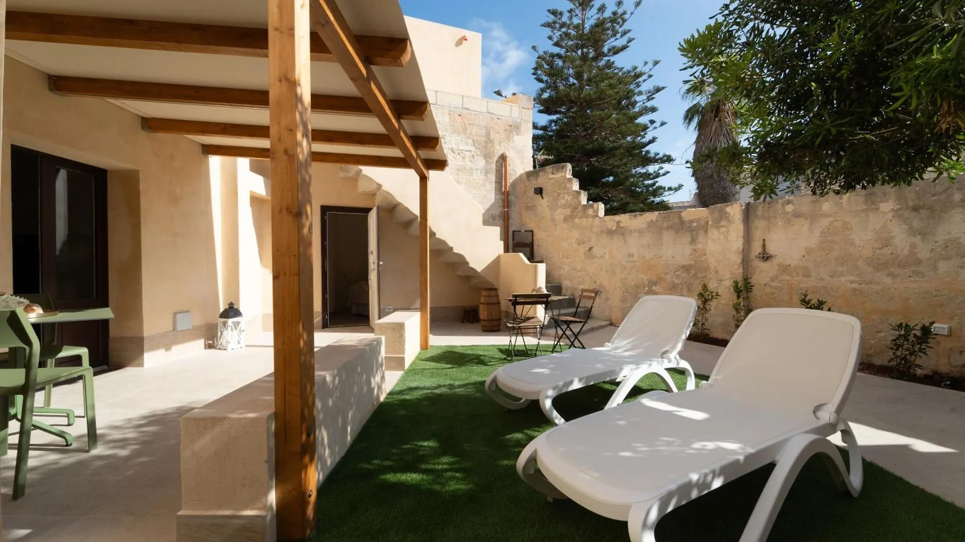 Cave Bianche Apartments Favignana